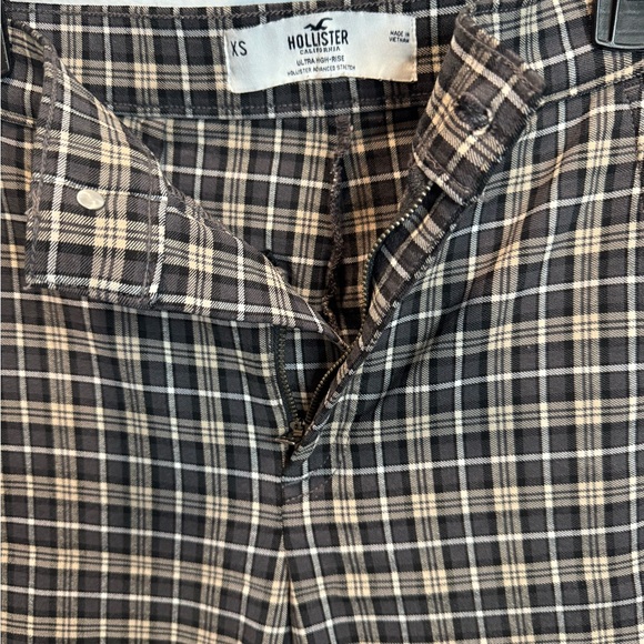 Hollister stretch plaid pants - Picture 6 of 7